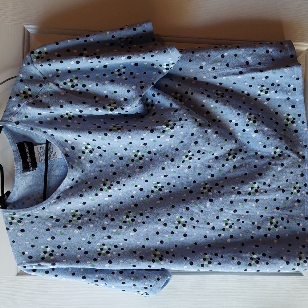 Sag Harbor sweater top